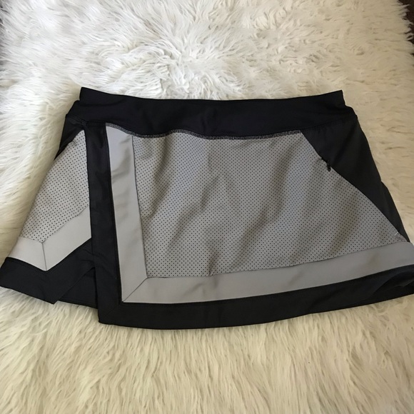 lululemon athletica Dresses & Skirts - Lululemon Light It Up Skirt